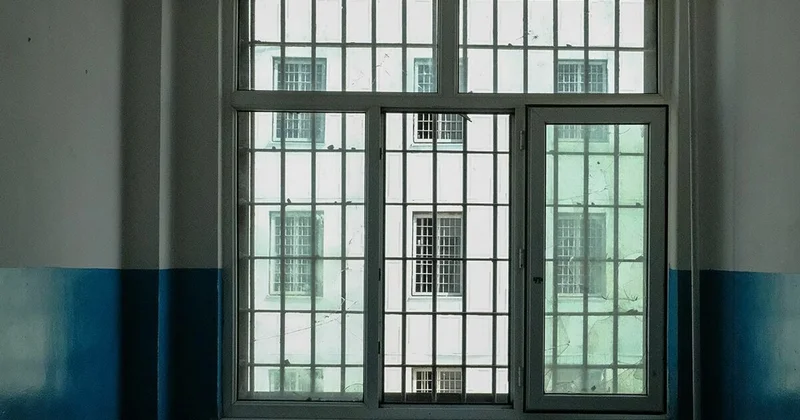 А в чём корысть?