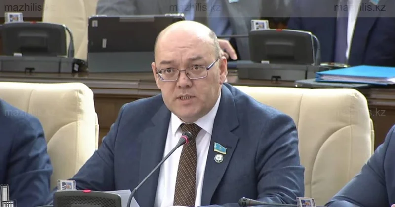 Эпштейннің ісі: депутаттар Мәсімов пен Келімбетовтің атышулы миллиардермен байланысын тексеруді талап етті