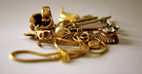 Факты незаконной скупки и реализации имущества выявлены в Алматы