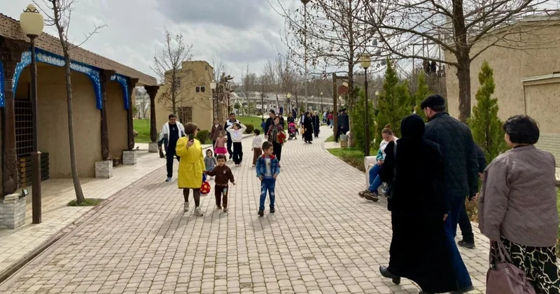 Екі айда 380 мыңнан астам қазақстандық Өзбекстанға саяхаттап барған