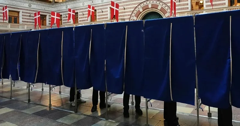 Даниядағы сайлауда солшыл орталық блок аз ғана айырмашылықпен жеңіске жетті