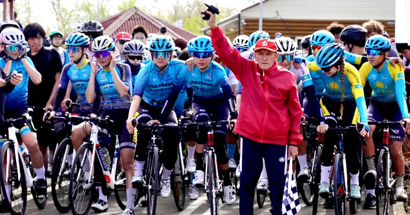 Елордада веломаусым ашылды: 700 ге жуық қатысушы Таза Қазақстан акциясына үн қосты