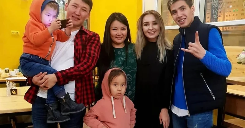 Каждый имеет право на ошибку : Суперпапа Серик поддержал блогеров Жанабыловых