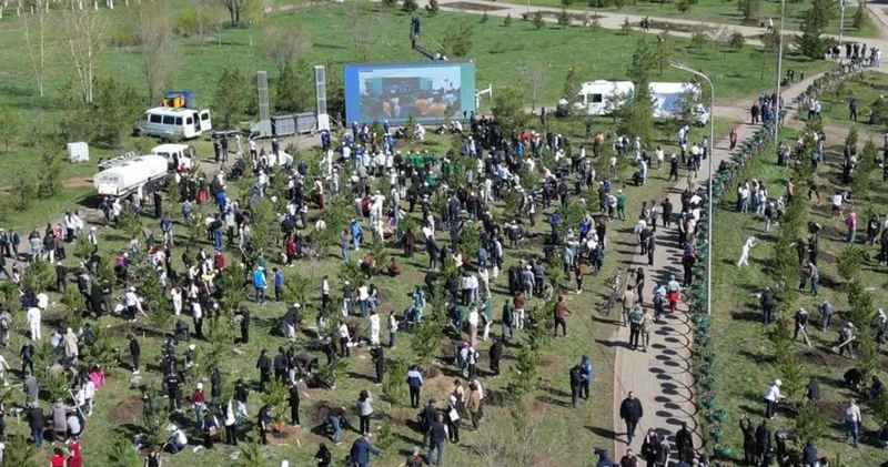 Таза Қазақстан : Қарағандылықтар ағаш егу сенбілігін белсенді түрде қолдады