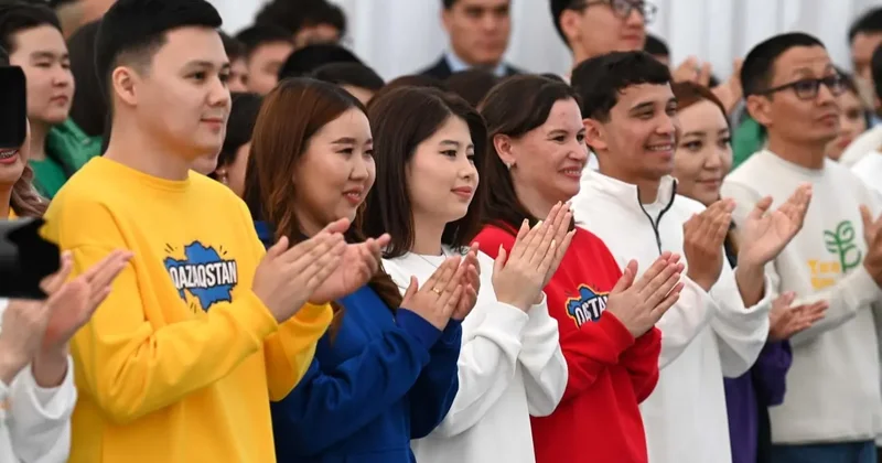 Разработать и принять проект Жасыл сабақтар поручил президент Министерству просвещения