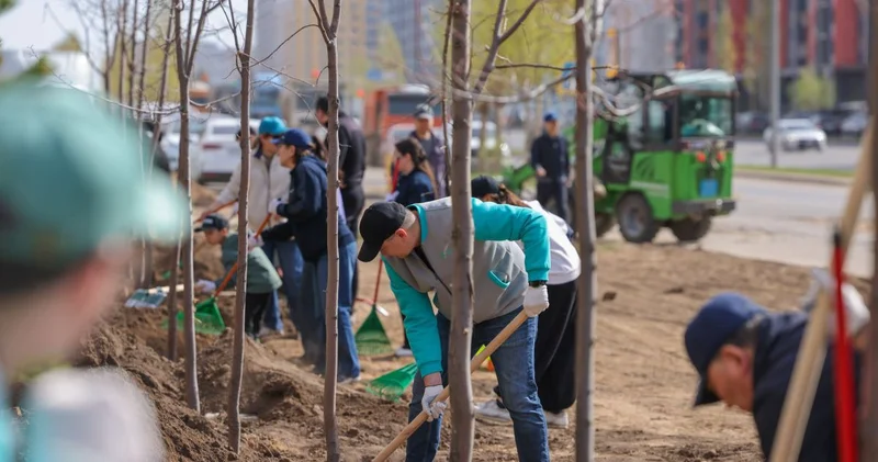 AMANAT партиясы экологиялық бастаманы қолдау мақсатында Астанада қалалық сенбілік өткізді