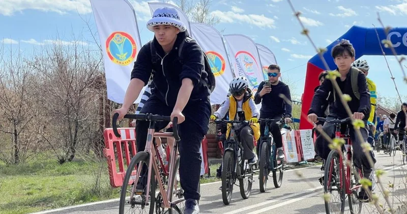 Открытие летнего велосезона прошло в столице в рамках экоакции Таза Қазақстан