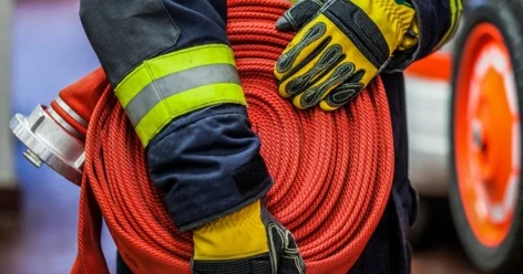 Троих детей спасли из пожара в одной из квартир Павлодара