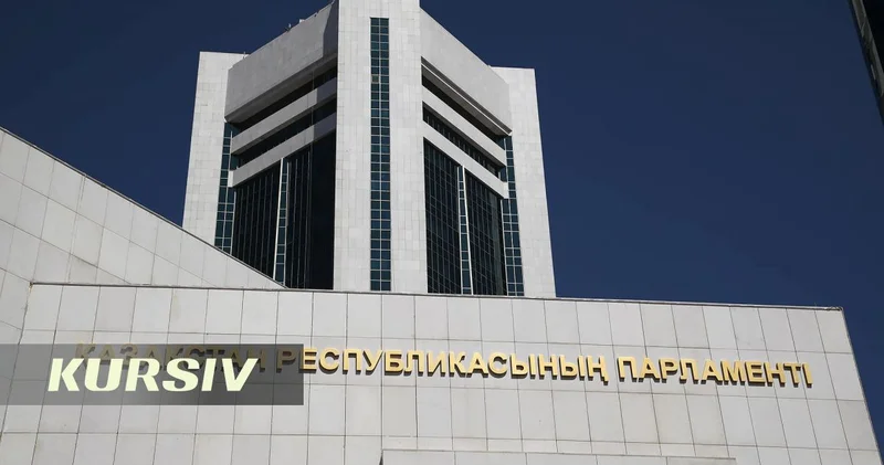 Токаев высказался о закате традиционных газет и телевидения
