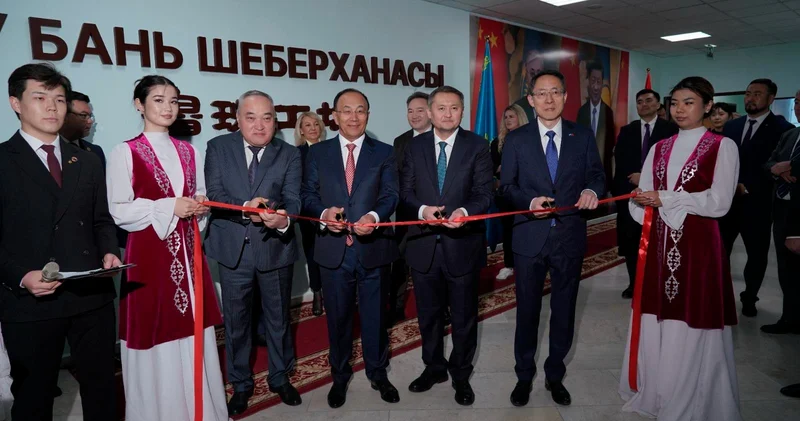 Лу Бань шеберханасы: ЖИ мен робототехниканың жаңа орталығы