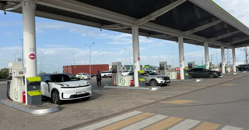 Қазақстандықтар АИ 95, АИ 98 бензиніне жаппай шағымдануда Энергетика министрі не деп жауап берді