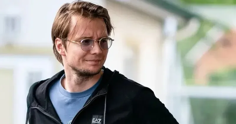 Александр Бублик Андре Агассимен бірге жұмыс істеу туралы айтты