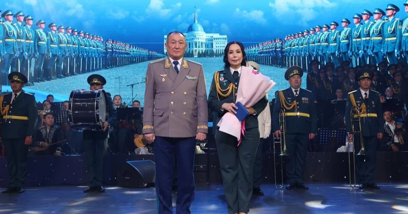 Қарулы күштердің әскери қызметшілеріне мемлекеттік және ведомстволық наградалар табысталды