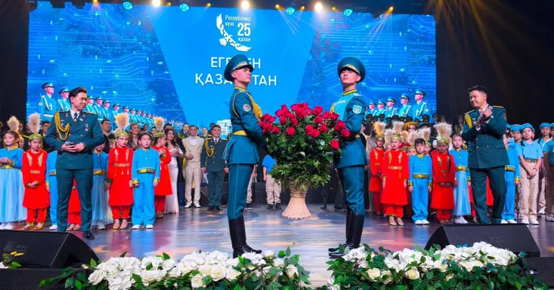 Сахнада жасанды интеллект: Қорғаныс министрлігі Республика күніне арналған бірегей концерт өткізді