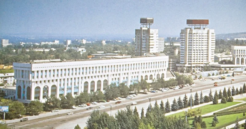 Өткен күнде белгі бар