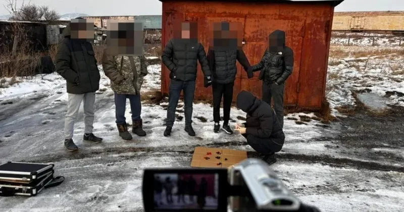 Щучинскіде жасырын орынға есірткі қойып жатқан 18 жастағы жігіт ұсталды