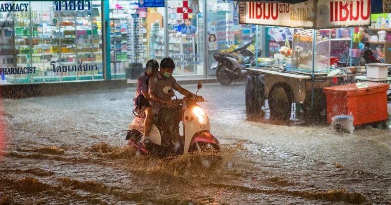 Наводнение в Таиланде добралось до Малайзии: более 10 тысяч эвакуированных