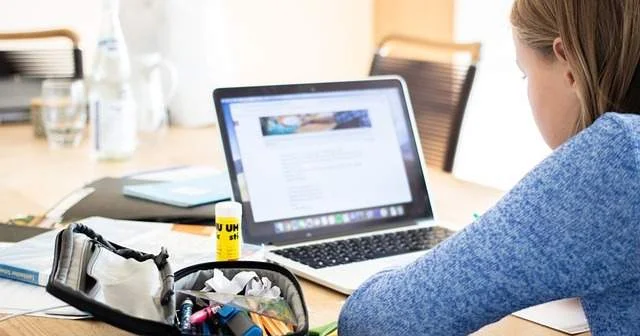 Павлодар облысында 500 ге жуық сыныптың оқушылары қашықтан білім алып жатыр