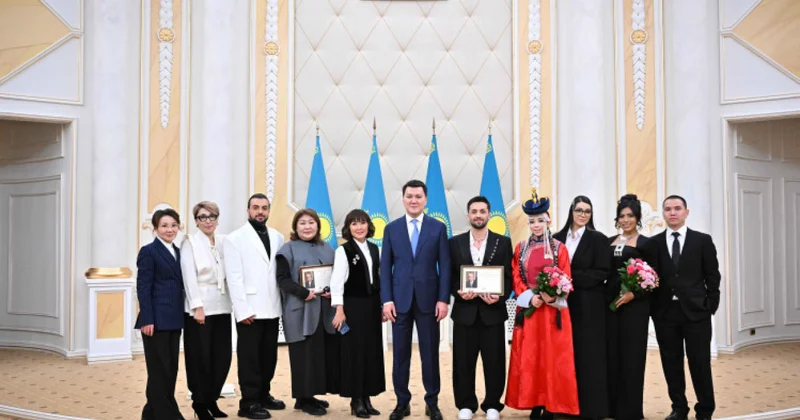 Ел басшысы атынан марапаттады