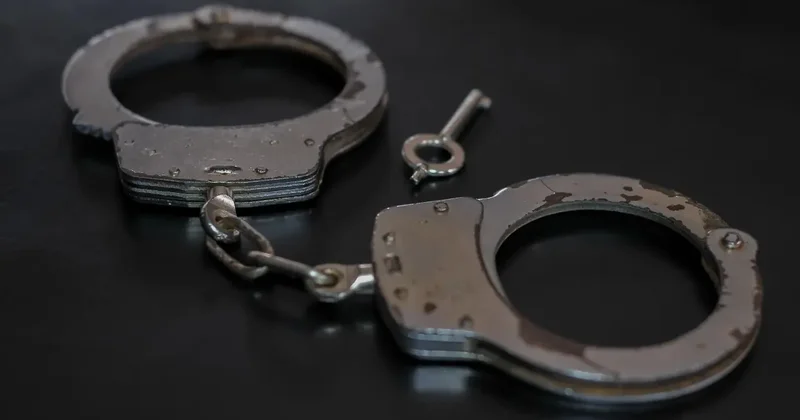 Love Айку суд освободил под пробационный контроль