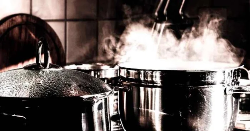 Мать уронила младенца в кастрюлю с кипящим супом в Подмосковье