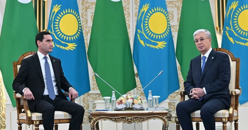 Токаев провел переговоры с Бердымухамедовым (фото)