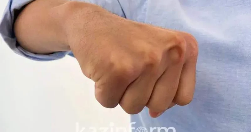 Шымкенттегі оқушылар төбелесі: қызғаныштан туған жанжал қылмыстық іске ұласты