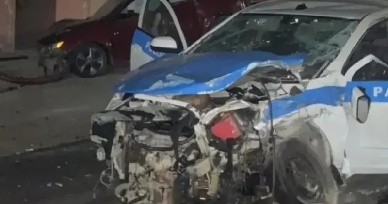 Маңғыстауда жасөспірім тізгіндеген жеңіл көлік полицияның қызметтік көлігіне соғылды