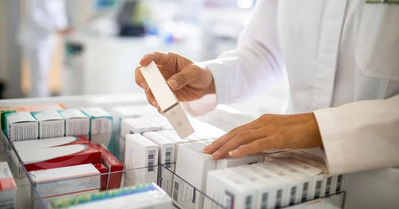 Житель Кокшетау покупал в аптеке препараты по поддельным рецептам и лишился свободы