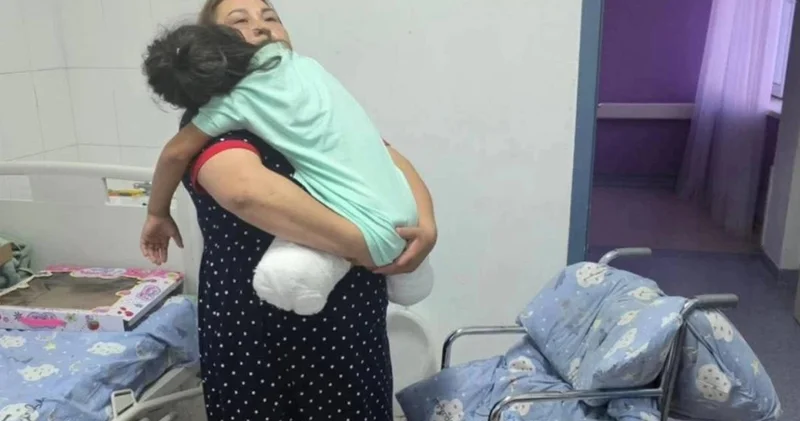 Астанада екі аяғынан айрылған 8 жастағы қыздың отбасына пәтер берілетін болды