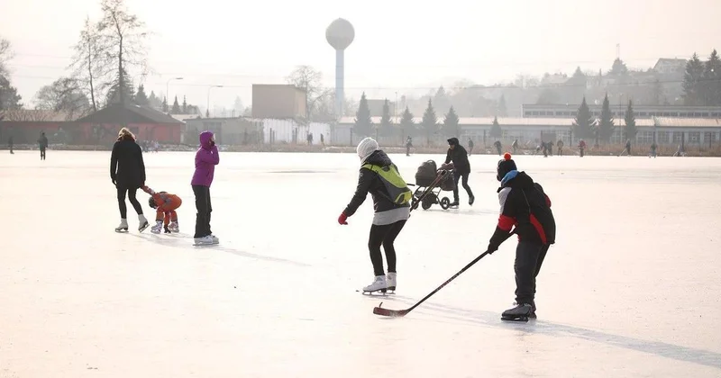 Новогодние выходные продлили до 12 января в Кыргызстане по аналогии с Россией