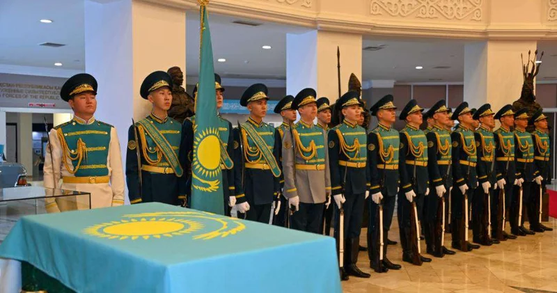 Останки героев ВОВ доставили в Казахстан