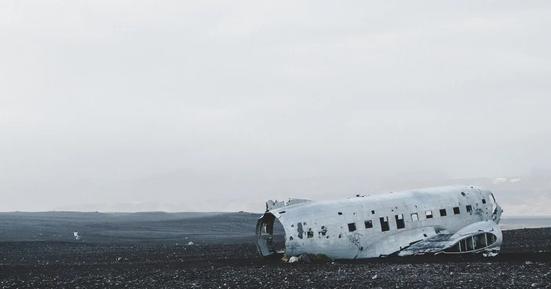 Траур объявлен в Ливии после крушения самолета