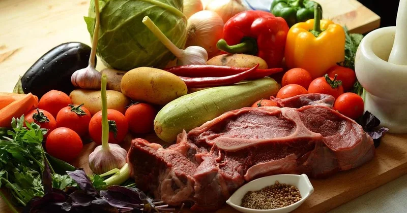 Цены на продукты растут, а деньги для их стабилизации незаконно хранят на депозите, заявил депутат