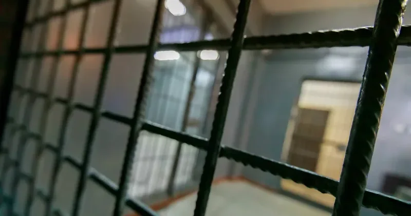 Бүлдіршін қызды зорлаған 14 жасар қазақстандық 10 жылға түрмеге тоғытылды