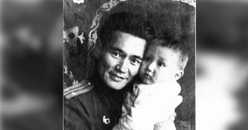 Бауыржана Момышулы официально признали народным героем