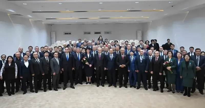 Қасым Жомарт Тоқаев Жамбыл облысының бір топ азаматын мемлекеттік наградалармен марапаттады