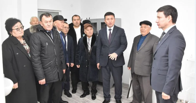 Ауылдағы ағайынға қуаныш сыйлады