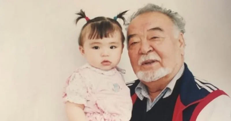 Жүрегімнің ішінде жүрегім : Асанәлі Әшімовтің қызы жантебірентер жазба жариялады