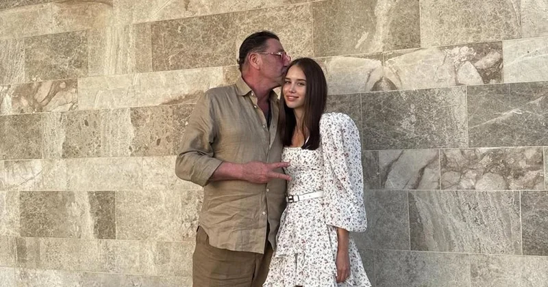 Никакой драмы : 19 летняя Аврора Киба объявила о расставании с 63 летним Лепсом