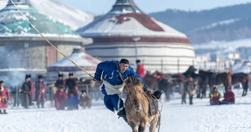 Моңғолияда Жылқы күні мерекесі өтті