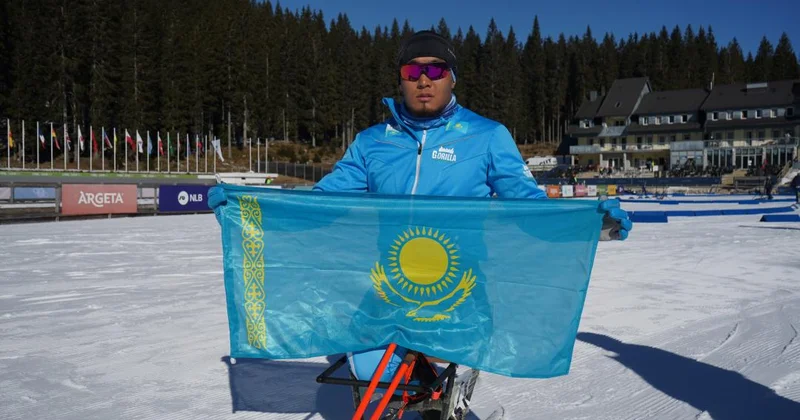 Ербол Хамитов завоевал бронзу Кубка мира по пара биатлону в Польше