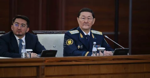 Все это выливается в опасные дискуссии Токаев