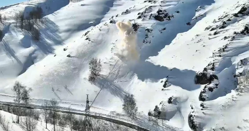 Шығыс Қазақстанда қар көшкіні түсірілетіндіктен жол жабылады