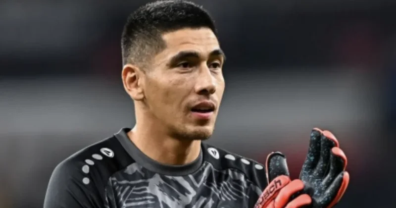 Узбекистан увёл футболиста из Казахстана и сделал его кандидатом в капитаны сборной