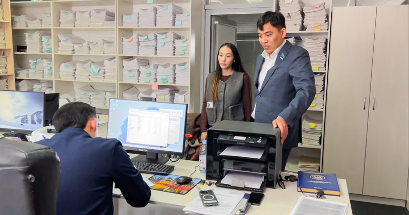 20 жыл құжатсыз өмір: AMANAT партиясы маңғыстаулық тұрғынның азаматтық алуына көмектесті