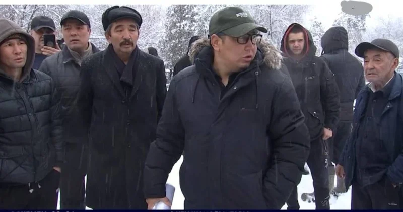 Алматыда құрылыс компаниясының жұмысшылары жалақысыз қалды