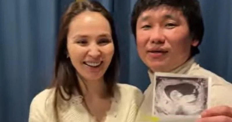 Мен бақыттымын, біз жетеу боламыз: Қайрат Нұртастың отбасы қуанышты жаңалығын жариялады (видео)