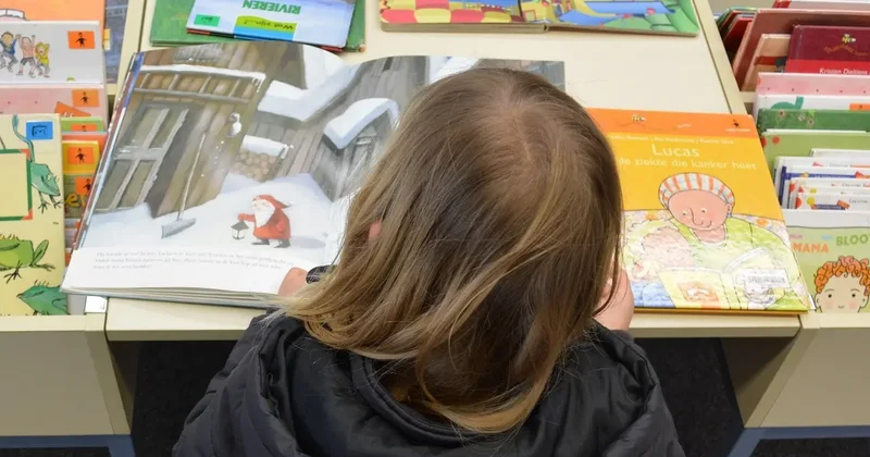 Школьники Астаны первой смены будут учиться из дома 27 февраля