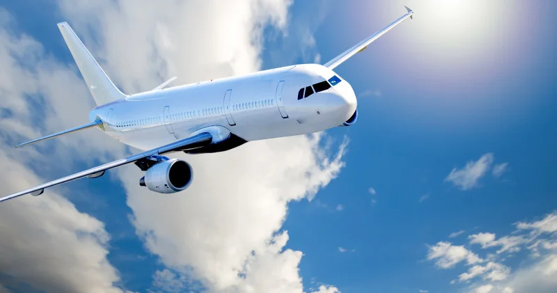 Маңғыстау облысының бас полицейі мен дәрігер ұшақта жағдайы нашарлаған шетелдікті аман алып қалды